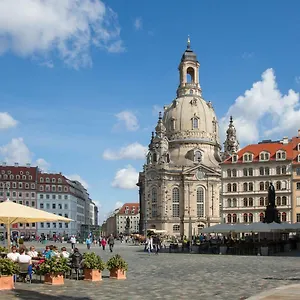 Großes Im Zentrum Von Dresden, 2 Schlafzimmer, 2 Bäder, Balkon Apartment Dresden