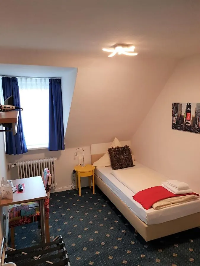 Hotel Flora Hannover 2*,